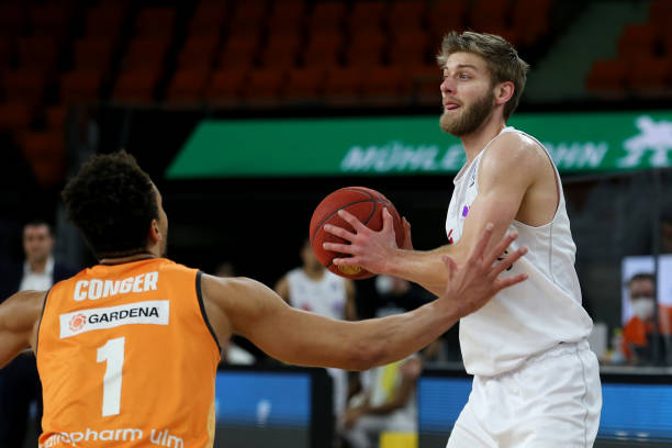 萨拉赫无缘 萨拉赫无缘